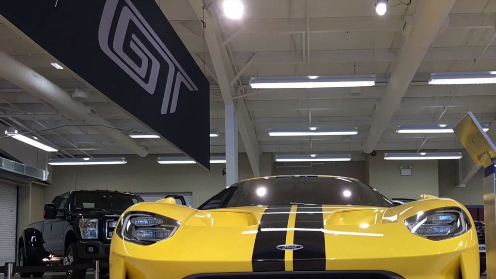 AMSOIL на самой большой в мире выставке автомобилей Ford